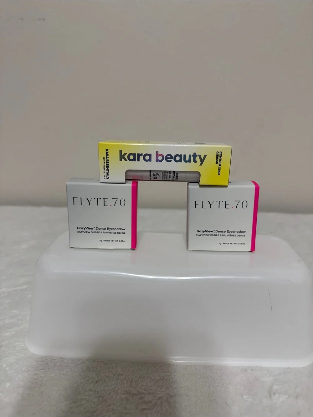 Kara Beauty & FLYTE.70 Eyeshadow Duo - Pink & Yellow